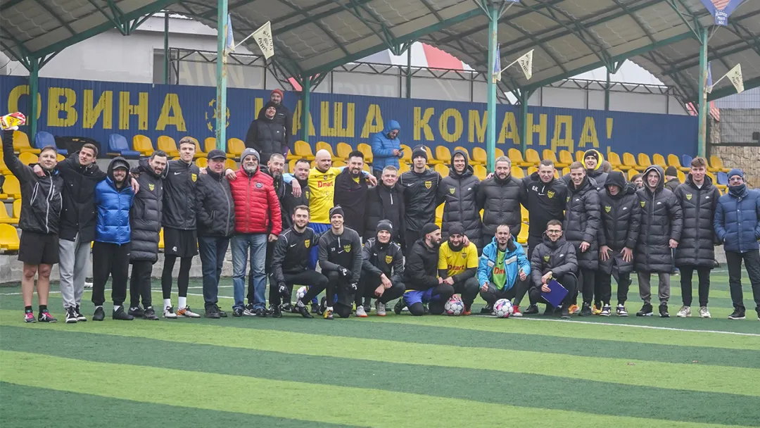 ФК «Буковина» та амбасадори клубу провели благодійний матч на підтримку ЗСУ