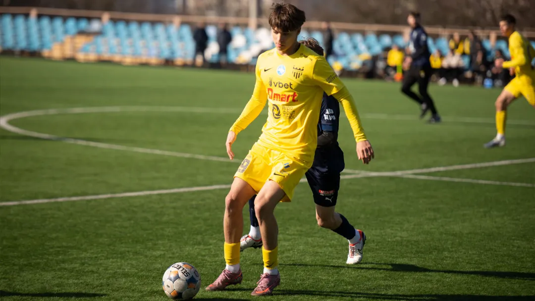 «Буковина-2» впевнено перемогла УСК «Довбуш» у контрольному матчі