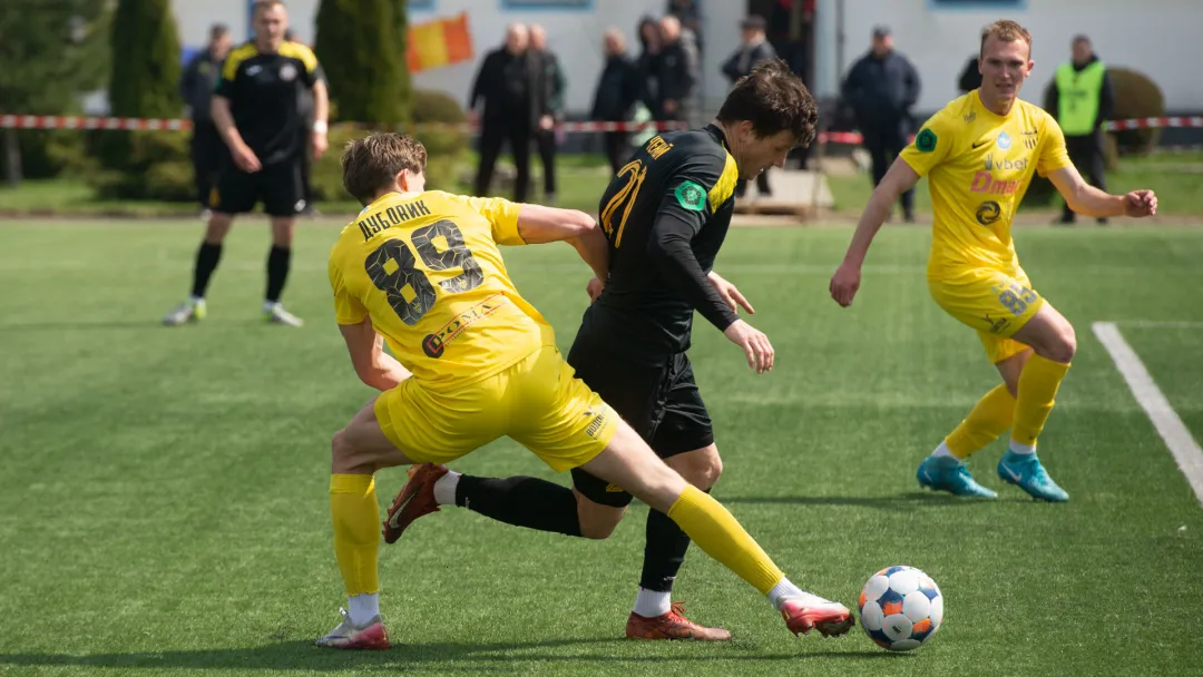 «Буковина-2» поступається вдома київському «Атлету»